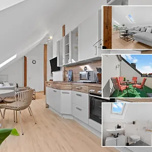 Stilvolle Wohnung: Private Dachterrasse - Zentral Augsburg
